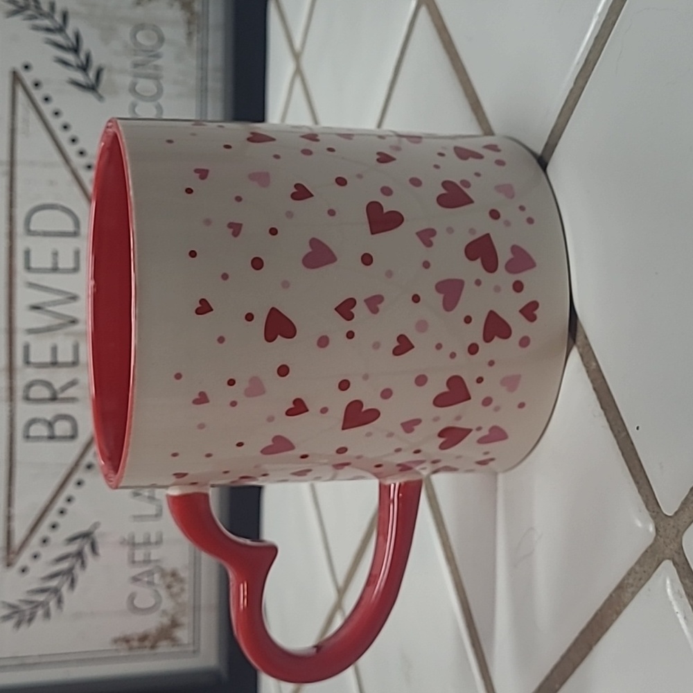 Heart Patterned Mug with Red Handle - Picture 4 of 6